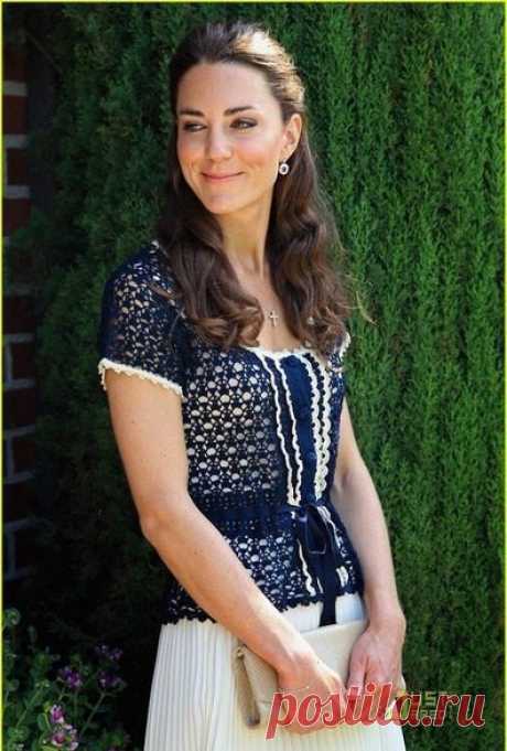 Запись на стене Блузка от Kate Middleton#крючок@vyazanie_lubov_moya #кофточка@vyazanie_lubov_moya Ниточки COCO 50г. - 240м. Ушло 4,5 мотка синего цвета и чуть-чуть белого.