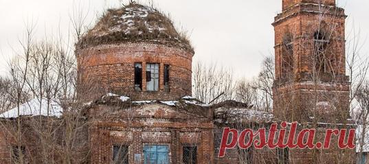 Каменный храм Димитрия Солунского в селе Завалово Тульской области, построенный в первой половине XIX века, продали частному лицу из Москвы через сайт объявлений Avito.