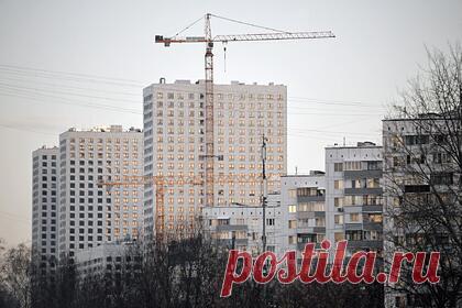 Стоимость российской недвижимости оценили в борщах. Аналитики агентства недвижимости «Жилфонд» рассчитали динамику цен на жилье в России в необычном эквиваленте — борщевом наборе. В суповом эквиваленте с кризиса 2008 года квадратный метр жилья в Москве подешевел с 650 до 465 борщей. Цены на продукты питания повышаются быстрее, чем стоимость недвижимости.