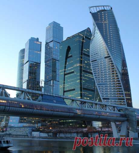 Автобусная экскурсия Мир Чистой Линии, из Петербурга в Москву. Мороженое Чистая Линия