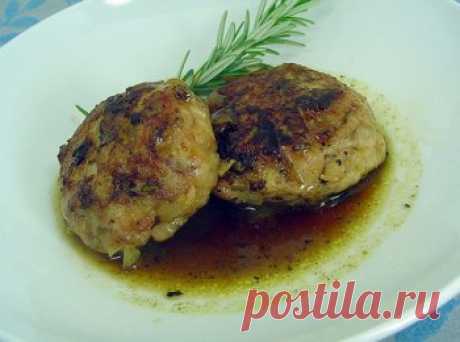 Куриные котлеты с яйцом