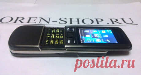 Презентабельный, Nokia 8800 Sapphire Arte, черный стальной корпус с кожаными вставками порадует ценителей изящных и стильных штучек. Это сборная модель, т.е. внутри корпуса телефона Nokia 8800 Sapphire Arte установлена материнская плата от Nokia 6600 Slide. Отличий от оригинальной Нокии 8800 по интерфейсу (меню), установленным приложениям, меню СМС, записной книжке, календарю, настройкам и т.д. практически нет. При постукивании по нему, на экране появляются часы. Памяти в телефоне 2 Гб. Жми.