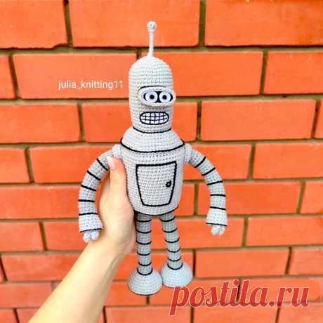 PDF Бендер крючком. FREE crochet pattern; Аmigurumi toy patterns. Амигуруми схемы и описания на русском. Вязаные игрушки и поделки своими руками #amimore - робот Бендер из мультфильма Футурама, большой Бендер из обычной пряжи, вязаный робот.