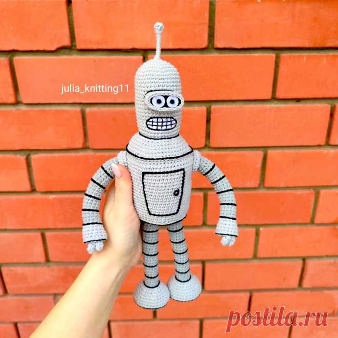 PDF Бендер крючком. FREE crochet pattern; Аmigurumi toy patterns. Амигуруми схемы и описания на русском. Вязаные игрушки и поделки своими руками #amimore - робот Бендер из мультфильма Футурама, большой Бендер из обычной пряжи, вязаный робот.