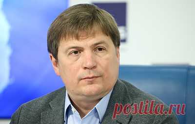 Сергей Рыбаков: хотим спасти выхухоль дополненной реальностью. Генеральный директор нового фонда охраны природы и сохранения редких видов животных и растений "Природа и люди" Сергей Рыбаков дал интервью ТАСС в рамках Петербургского международного экономического форума (ПМЭФ). Он рассказал, каких животных опекает фонд, какие программы ведет, откуда привлекает средства, как будет участвовать в предстоящих экологических конференциях ООН, а также в саммите стран БРИКС в Казани