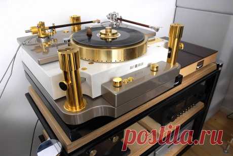 Крутота!
Rolf Kelch Reference II turntable