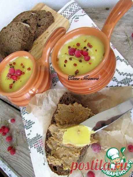 Паштет из куриных желудков с морковью и луком