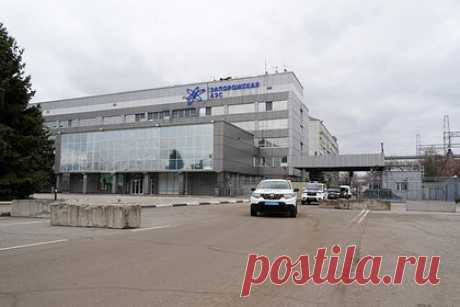 В России оценили усилия главы МАГАТЭ по защите ЗАЭС. Россия поддерживает усилия главы Международного агентства по атомной энергетике (МАГАТЭ) Рафаэля Гросси по защите Запорожской АЭС от обстрелов. Об этом заявил постпред России при международных организациях в Вене Михаил Ульянов. Дипломат оценил усилия агентства, направленные на создание зоны безопасности.