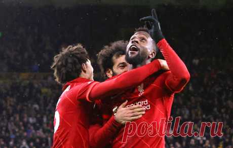 &quot;Ливерпуль&quot; вышел на первое место в турнирной таблице чемпионата Англии по футболу. В субботу подопечные Юргена Клоппа обыграли &quot;Вулверхэмптон&quot; со счетом 1:0