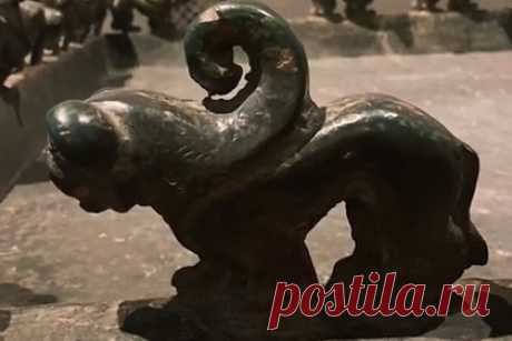 Названы самые популярные видео из российских музеев. Сервис для обмена короткими видео TikTok подвел итоги 2021 года и назвал самые популярные видео из музеев. Список роликов представлен в пресс-релизе, поступившем в «Ленту.ру». Одним из самых популярных видео в данной категории стал ролик от Государственного Эрмитажа про один из древнейших экспонатов.