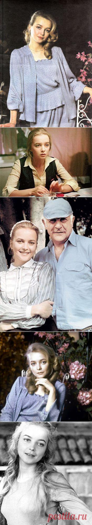 История жизни Натальи Вавиловой. Она родилась 26. 01. 1059 г . и жила в Москве, на Ленинском проспекте, неподалеку от "Мосфильма".

Однажды к 14-летней Наташе прямо на улице подошли ассистенты режиссера и спросили, хочет ли она сниматься в кино.