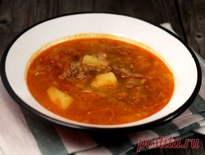 Щи с мясным фаршем 
Оригинальный быстрый рецепт вкуснейших щей со свиным и говяжьим фаршем.