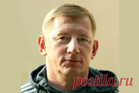 Российский тренер назвал плюсы в отстранении от международных стартов. Тренер сборной России по биатлону Юрий Каминский назвал плюсы в отстранении команды от международных стартов. «Поменялась стратегия подготовки. Стало больше возможностей для экспериментов и просмотра молодежи», — поделился Каминский. Он добавил, что сейчас главная цель спортсменов – Олимпиада-2026.