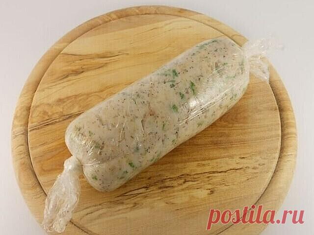 Бесподобное сало через мясорубку с чесноком

Продукты:

Сало свиное : 500 Грамм,
Чеснок : 3-4 Зубчиков, 
Перец красный молотый : 0,5 Чайных ложки, 
Зелень свежая : 30 Грамм, 
Перец черный молотый : По вкусу, 
Соль: По вкусу 

 
Приготовление: 

 
Для этого рецепта подойдет абсолютно любое сало, здесь все зависит от ваших предпочтений. Итак, срезаем с сала шкурку и пропускаем его через мясорубку два раза. 
Посыпаем перекрученное сало солью и молотым черным перцем по вкусу. ...