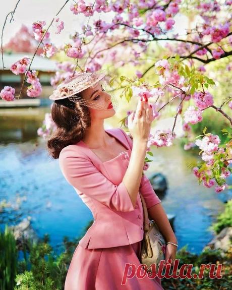 ༺🌸༻O, эта нeжность!
Насколько она могущественней, чем сила!
Шарлотта Бронте. Джейн Эйр