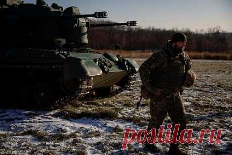 В США допустили давление на Украину в вопросе переговоров. США могут вынудить Украину начать мирные переговоры, так как вследствие конфликта Израиля и ХАМАС страны Запада снизили интерес к украинской повестке. Об этом заявил профессор Чикагского университета, Джон Миршаймер. Он также отметил, что США стали менее заинтересованы в поддержке боевых действий на Украине.