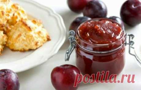 Аджика из слив получается необычная, очень интересная на вкус, ароматная. Может быть это даже соус. С мясом – просто сказка. — Мир интересного
