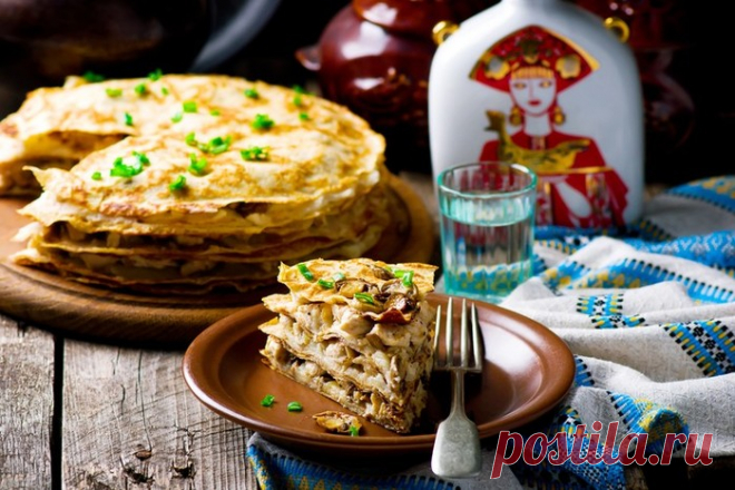 БЛИННЫЙ ТОРТ С КУРИЦЕЙ И ГРИБАМИ
