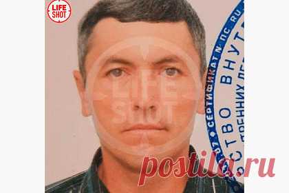 Задержан напавший на отдел полиции в Лисках. Правоохранительные органы задержали мужчину, подозреваемого в нападении на отдел полиции в Лисках Воронежской области и тройном убийстве. Это 54-летний житель села Волчанское. Мужчина пойман на территории Подгоренского района Воронежской области. Виктор М. попытался оказать сопротивление полицейским, но был ранен.