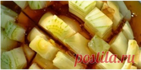 Мед и репчатый лук — это самое эффективное средство от кашля, которое действует незамедлительно! Смесь меда и лука является традиционным народным средством от кашля, которое использовалось в течение многих столетий. Эти ингредиенты легко доступны в течение всего года. Кроме того, это природное лекарство не содержит опасных химических веществ, консервантов,