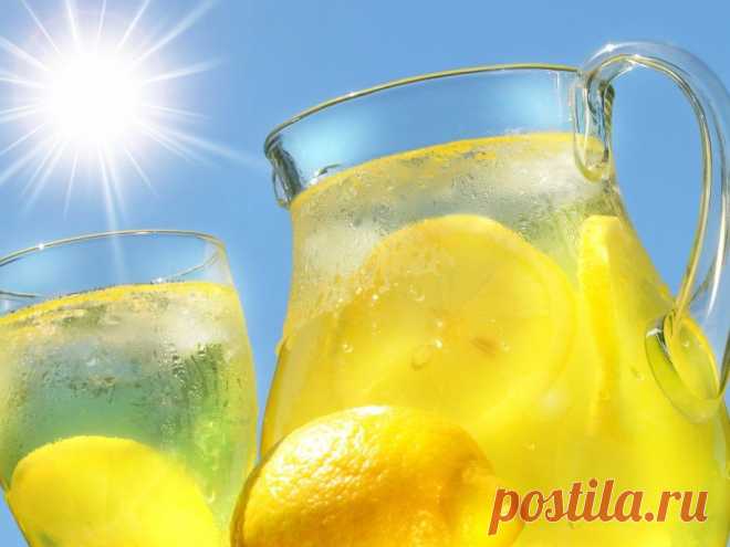 Пять причин пить воду с лимоном натощак