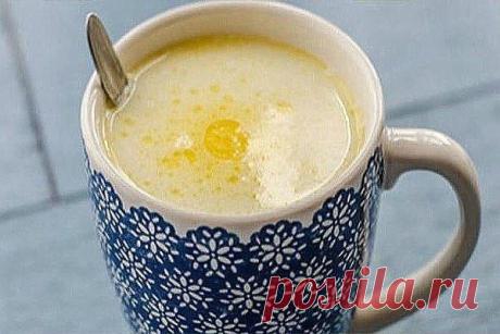 На утро всё как рукой сняло.

КАШЕЛЬ И БРОНХИТ ПРОХОДЯТ В МИГ !

Достаточно выпить перед сном это натуральное средство!

СРЕДСТВО ОТ БРОНХИТА.

Ингредиенты:

250 мл молока

1 чай. лож. сливочного масла

1 чай. лож. мёда

0,25 чай. лож. пищевой соды

1 желток

Приготовление.

Вскипятите молоко и остудите его.

Добавьте сливочное масло (можно заменить на какао-масло) и мёд.

Хорошо перемешайте.

Затем добавьте соду, яичный желток и хорошо перемешайте еще раз.

Взрослые могут...