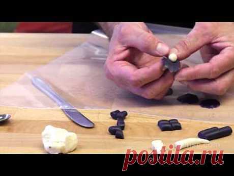 Making Marzipan Violets at Odense