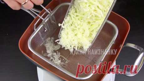Показываю, как из обычной капусты я готовлю вкусный ужин для всей семьи: капустные оладьи в духовке (одной порции будет мало) Вкусные и полезные оладьи из капусты. Рекомендую сразу готовить двойную порцию.
РЕЦЕПТ:
• Капуста – 250 г
• Твердый сыр – 70 г
• Яйцо – 1 шт.
•…