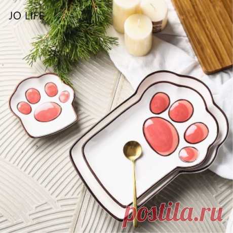 Забавная тарелка в виде кошачьей лапы