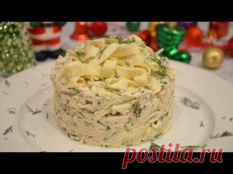 Салат из капусты с куриным филе и омлетом / Простые рецепты