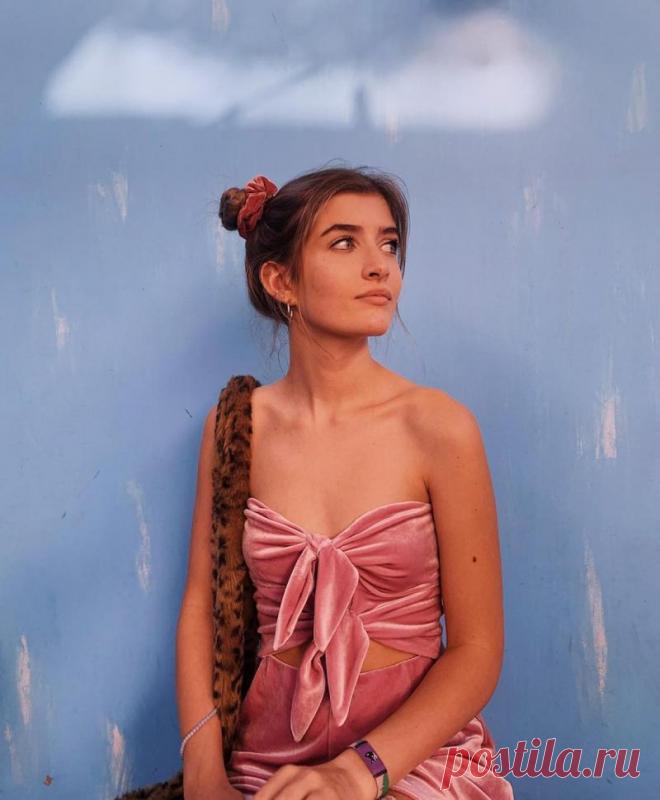 16-летняя дочь Дениз Ричардс и Чарли Шина стала моделью: фото красавицы Сэмми