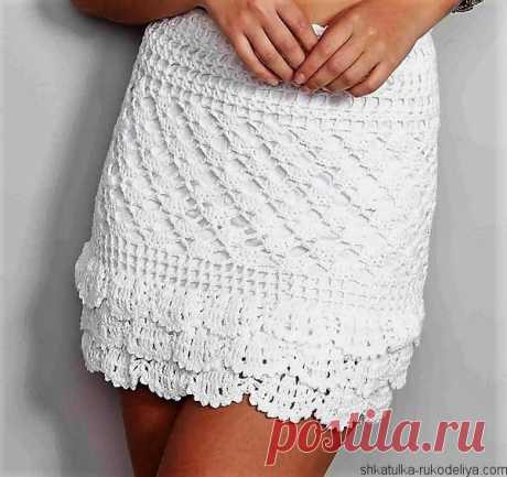Короткая юбка Короткая юбка крючком с рюшами. Белая ажурная юбка крючком для лета со схемами