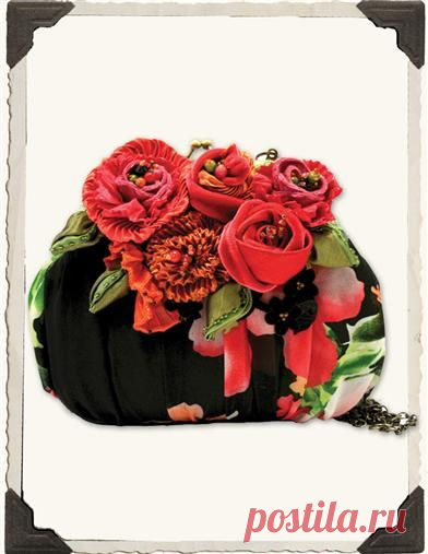 MARY FRANCES BOTANICAL PURSE | Маковка