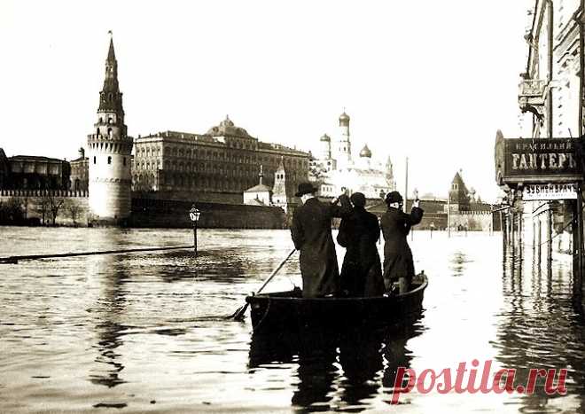 Самые страшные пророчества для России Немало известных предсказателей в свое время делали пророчества о судьбе России. Некоторые из них буквально вызывают ужас. Кто же авторы самых страшных пророчеств о нашей стране?