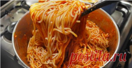 Три рецепта необыкновенно вкусной подливы к макаронам и спагетти Нужно приготовить вкусный ужин, а времени совсем нет: отварите макароны или спагетти и подайте их с любым из этих соусов.