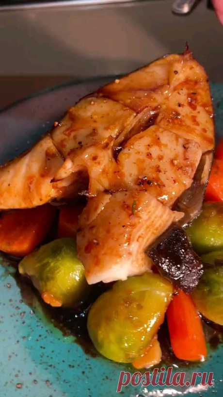 11.11.2022 - Автор пина в Pinterest: ЕДА | РЕЦЕПТЫ | КУЛИНАРИЯ. Готовим палтус. Все рецепты в нашем ТГ канале - ссылка в профиле!