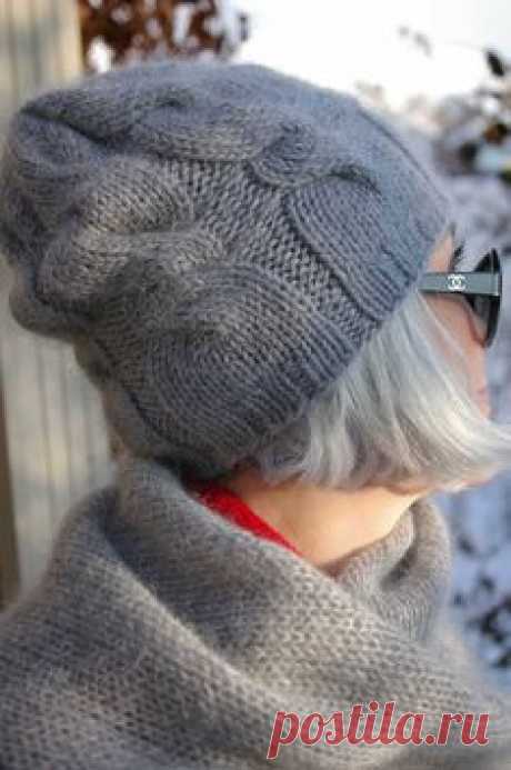 ...Mods: cast on 78 stitches and knit the ribbing as such - (p2, k3, p1, k3, p1, k3) repeat 6 times; knit for about 1”; make increases in the following fashion - (p1, yo, p1,...