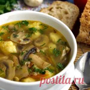 Вкусный супчик. Клецки получились очень нежными, и все вместе просто супер
