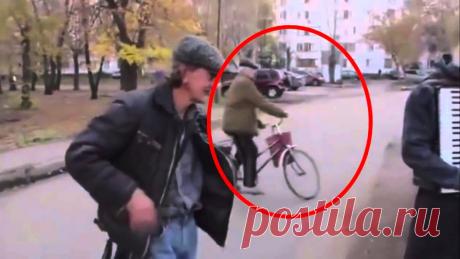 10 МИСТИЧЕСКИХ ТЕЛЕПОРТАЦИЙ СНЯТЫХ НА КАМЕРУ 
Верьте ли вы в неё или нет, но бывали случаи телепортации, шокировавшие многих людей по всему миру. 
 
По просторам интернета гуляет не мало видеороликов на эту тему, заснятых случайными свидетелями.…