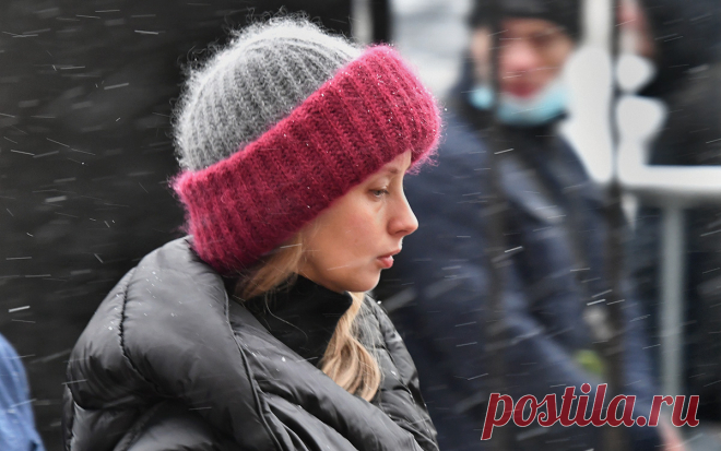 «МК» cообщил о найденном автомобиле грабителей вдовы Градского. Сотрудники полиции нашли в Москве белый Mercedes, на котором скрылись ограбившие вдову композитора Александра Градского Марину Коташенко, сообщает «Московский комсомолец».