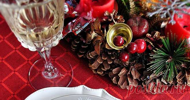 Празничен венец от сирена с ядки и сушени плодове / Holiday Cheese Wreath with Rosemary and Nuts