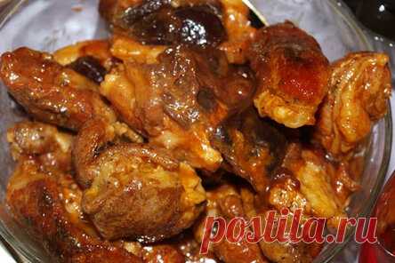 Мясные рулетики с черносливом и курагой