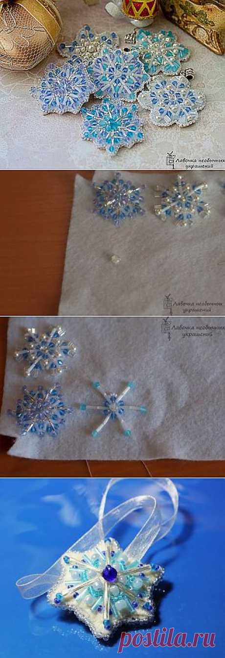 Кулон Снежинка, вышитая бисером - Ярмарка Мастеров - ручная работа, handmade