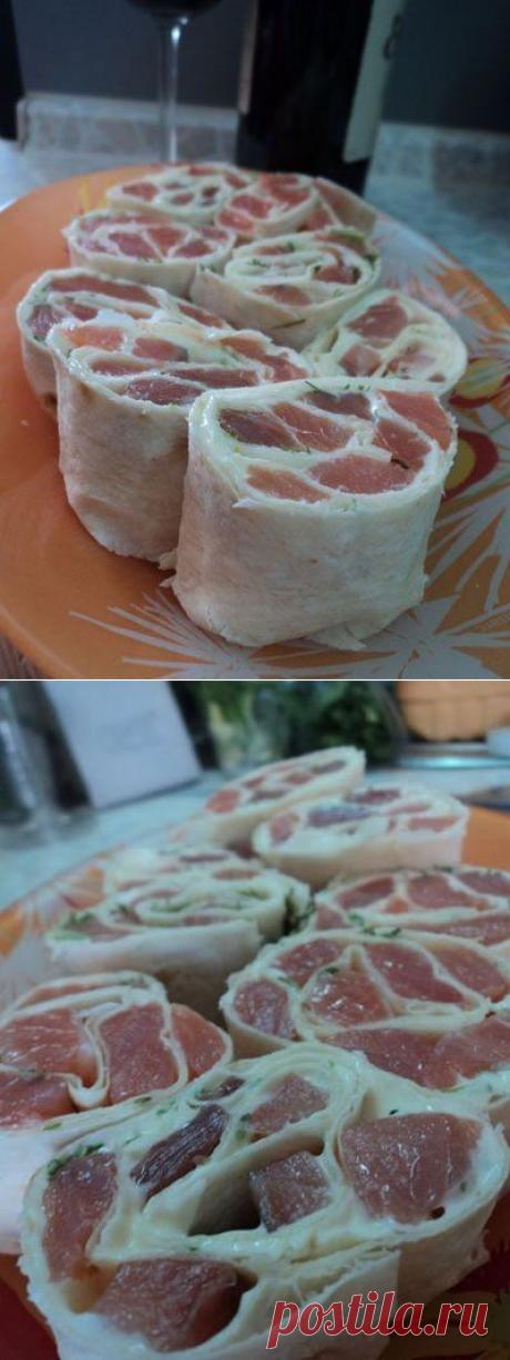 Как приготовить рулетики из лаваша - рецепт, ингридиенты и фотографии