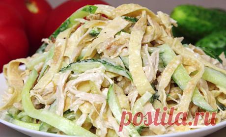 Берем курицу и огурцы: моментальный гостевой салат