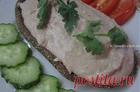 ПАШТЕТ ИЗ ФАСОЛИ (постный стол) | КУЛИНАРНЫЙ ЭДЕМ У СЕБЯ ДОМА
Вкусный и нежный паштет из фасоли — это просто отличная закуска, которая может готовится как в постные дни, так и на праздничный стол. В этом рецепте используется кунжут и поэтому во многом он напоминает хумус. Для приготовления закуски из фасоли можно брать как белую, так и красную фасоль. Такой паштет, намазанный на хлеб или лаваш, буквально тает во рту. Думаю, стоит в этом убедиться!