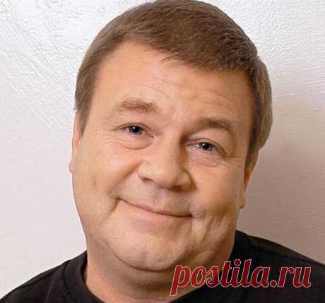 Дукалис из &quot;Улиц разбитых фонарей&quot; попал в ДТП: как чувствуют себя Сергей Селин и его жена