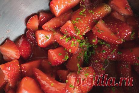 Если лето будет дождливое, а клубника кислая - мы её замалосолим. | DiDinfo | Дзен