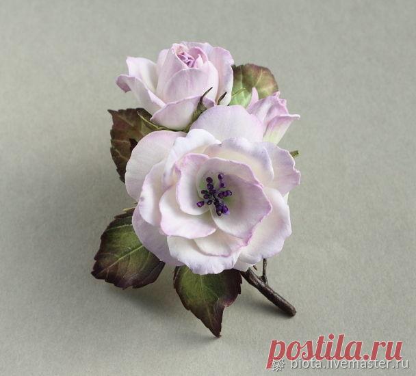 Белые розы. Веточка светло-лиловых роз из фоамирана – купить в интернет-магазине на Ярмарке Мастеров с доставкой - F7U4LRU | Москва