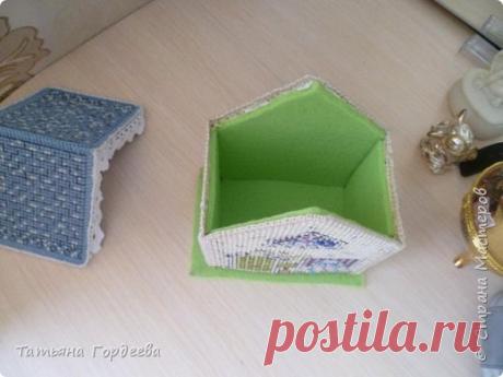 Домик на пластикой канве по схеме из интернета | Страна Мастеров